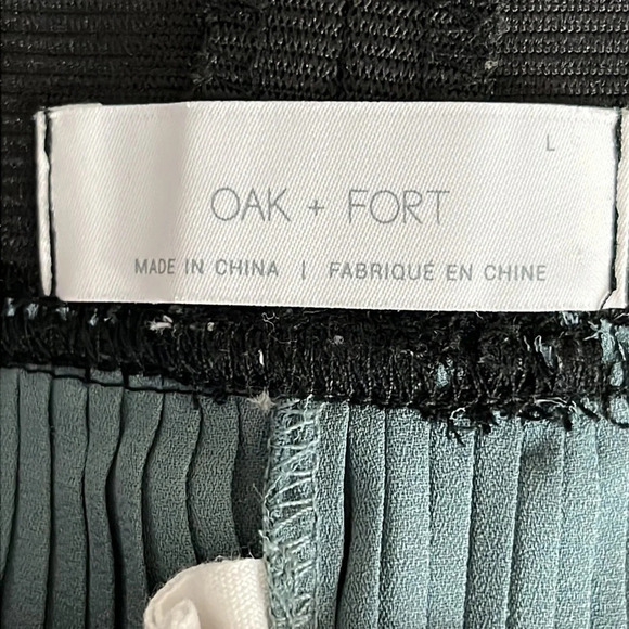 Oak + Fort Micro Pleat Wide Leg Cropped Lounge Pants - Size Large - Picture 4 of 6